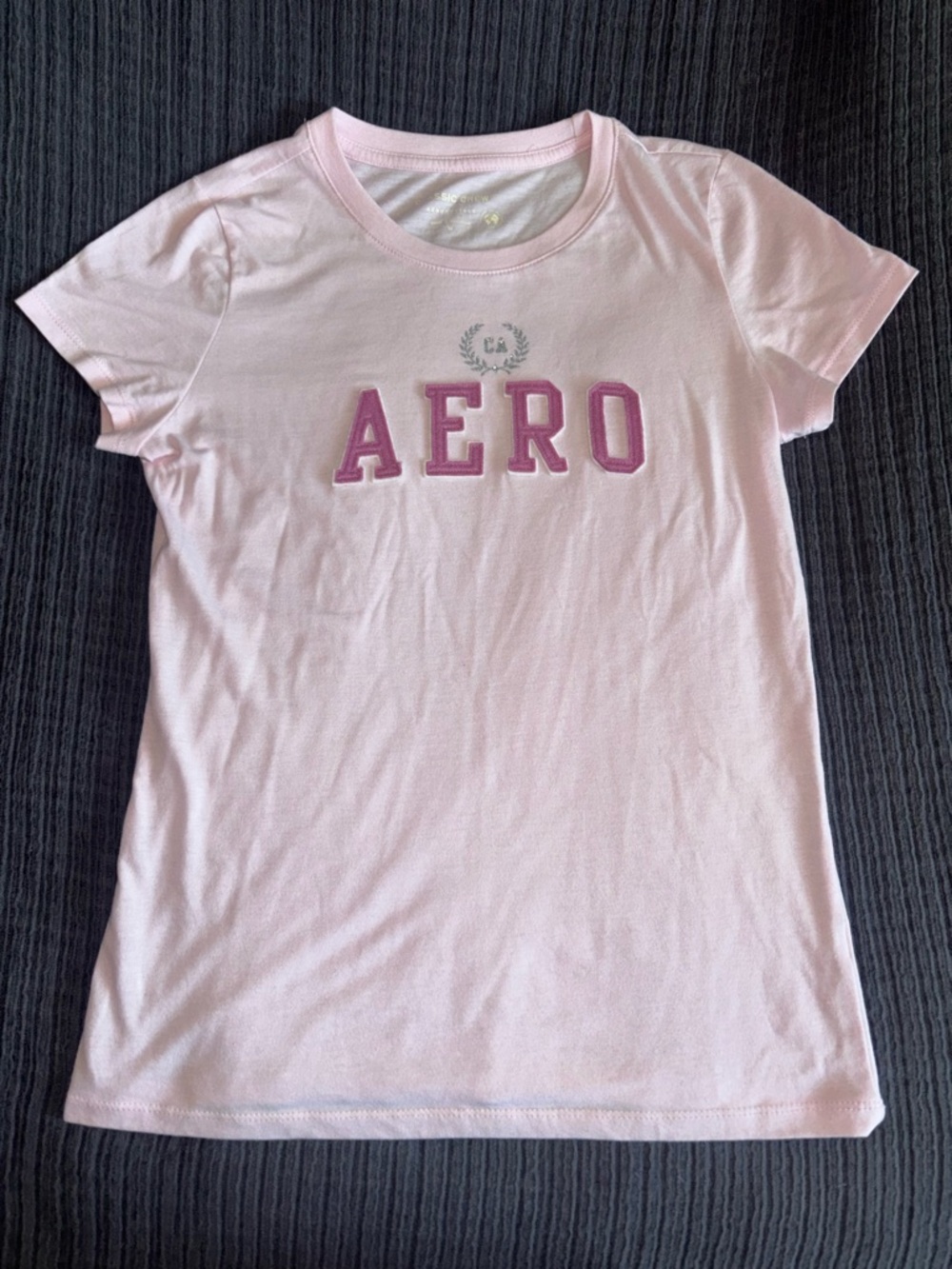 NWOT Aeropostale Womens Classic Crew Light Pink Tee with Dark Pink AERO Logo